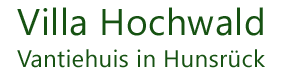 Logo en- De Villa Hochwald, een ongeveer 100 m2 vrijstaand huisje is rustig aan de rand van het dorp Rascheid en biedt een prachtig uitzicht over de Hunsrück.